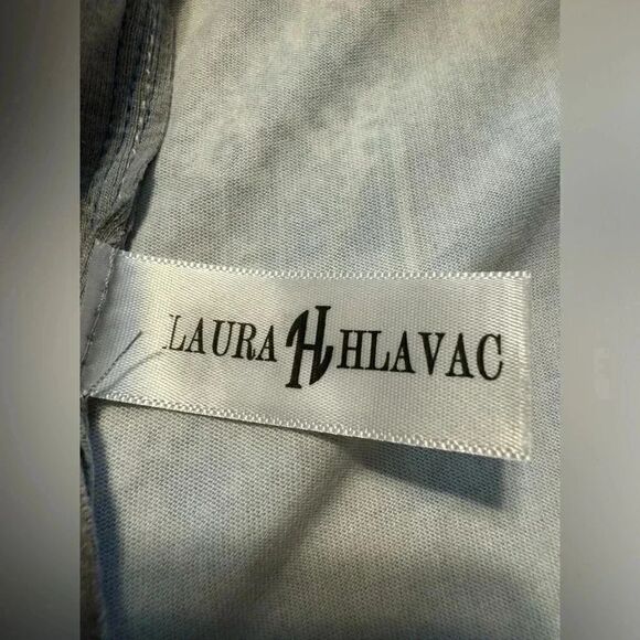 Laura Hlavac l Piper Pocket Funnel Neck - Summer Breeze | Size XL | Blue Tunic - Picture 9 of 10